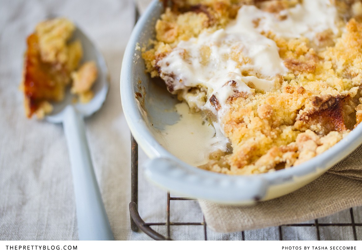 Easy apple crumble